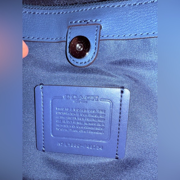 Coach Blue Avenue Carryall - Picture 5 of 6